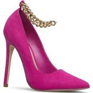 Shoedazzle Hot pink heel with gold chain size 7